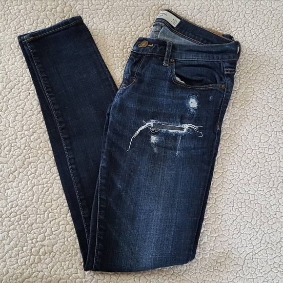 Abercrombie & Fitch Skinny Jeans - Picture 1 of 4